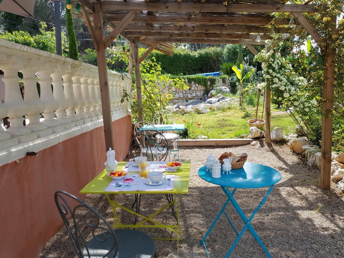 Bed and Breakfast Mas D'Azur Roquefort-les-Pins Esterno foto
