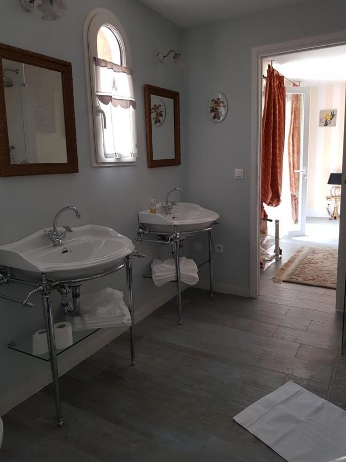Bed and Breakfast Mas D'Azur Roquefort-les-Pins Esterno foto