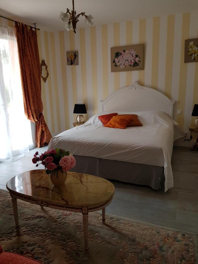 Bed and Breakfast Mas D'Azur Roquefort-les-Pins Esterno foto