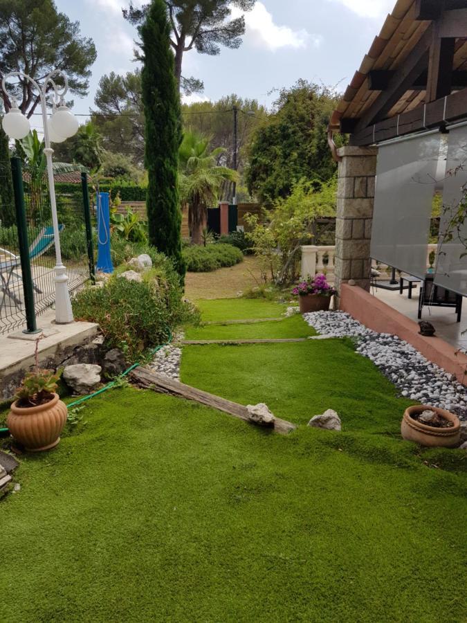 Bed and Breakfast Mas D'Azur Roquefort-les-Pins Esterno foto
